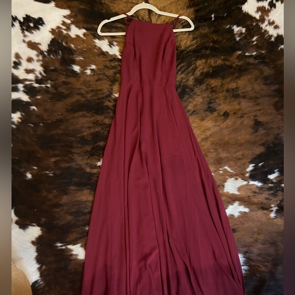 ❤️Lulu’s Wine colored Halter Racerback Maxi Dress - simple but so elegant. - Picture 4 of 5